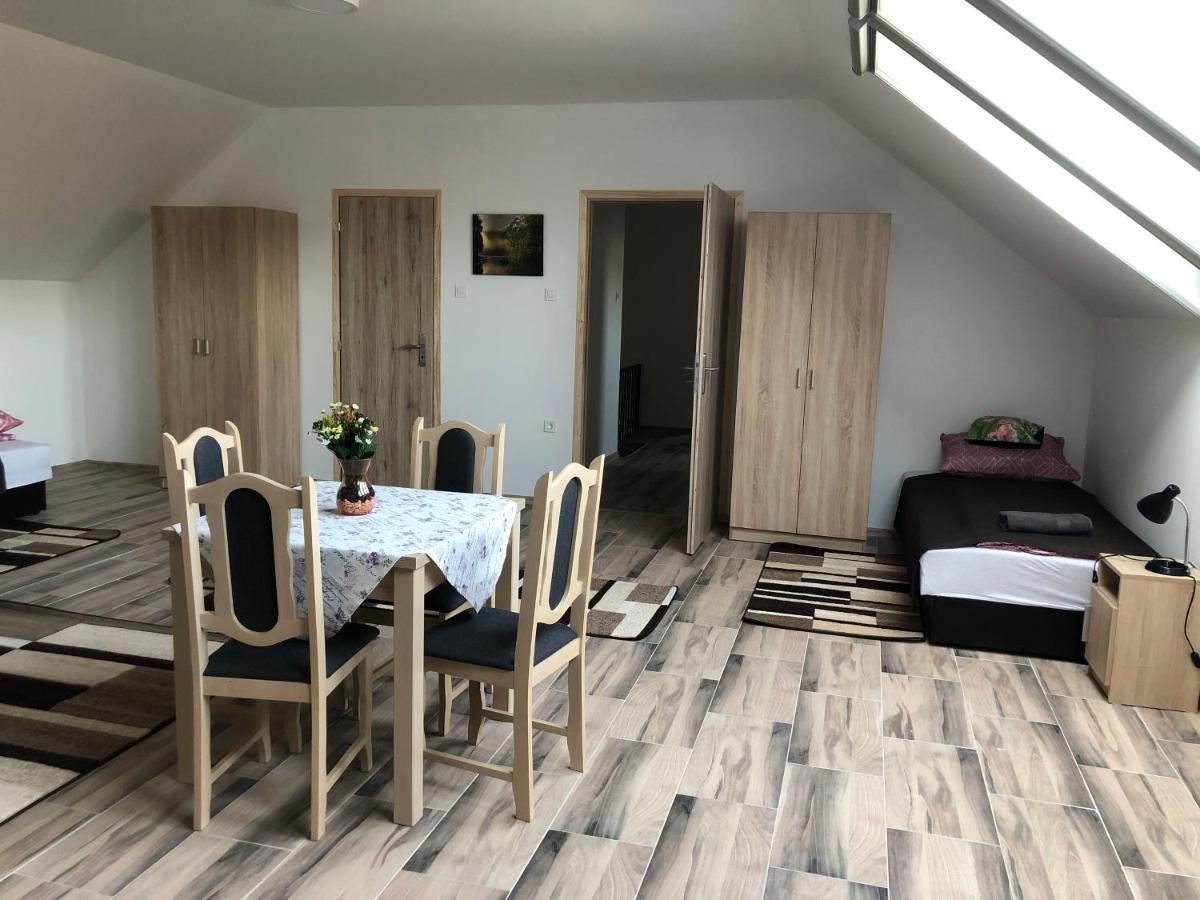 Lukacs Vendeghaz Hotel Erdohorvati Екстериор снимка